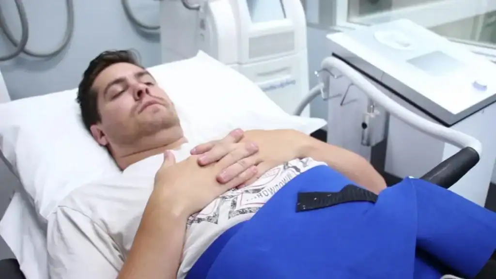 Transforming Bodies: Celebrity Success Stories and the Truth Behind Body Contouring 2 Image of male having body contouring Livingston treatment